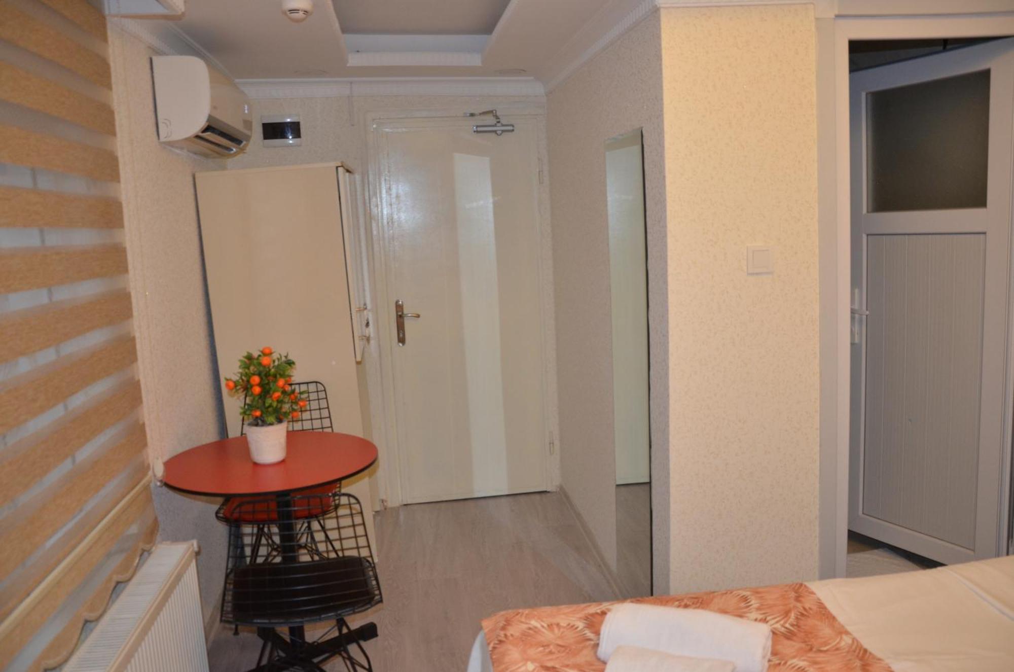 Isil Hotel Istanboel Buitenkant foto